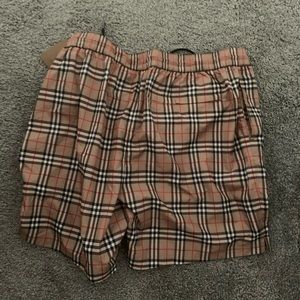 Burberry Shorts L